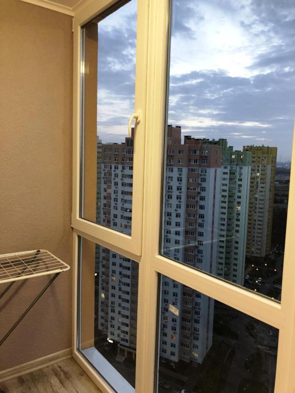 Квартира Парковые Озера Apartment Kiev Luaran gambar